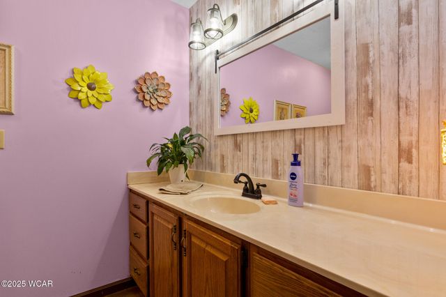 2718 Carolyn Drive, Lima, OH 45807