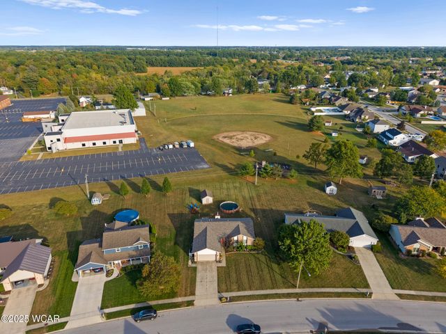 2718 Carolyn Drive, Lima, OH 45807