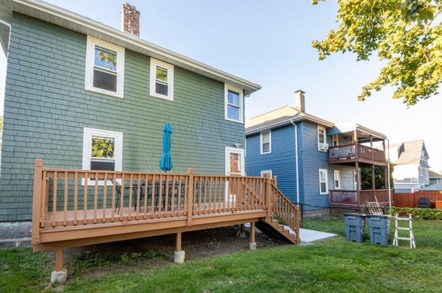 33 Pierce Ave 33, Boston, MA 02122