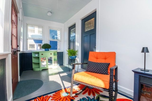 33 Pierce Ave 33, Boston, MA 02122