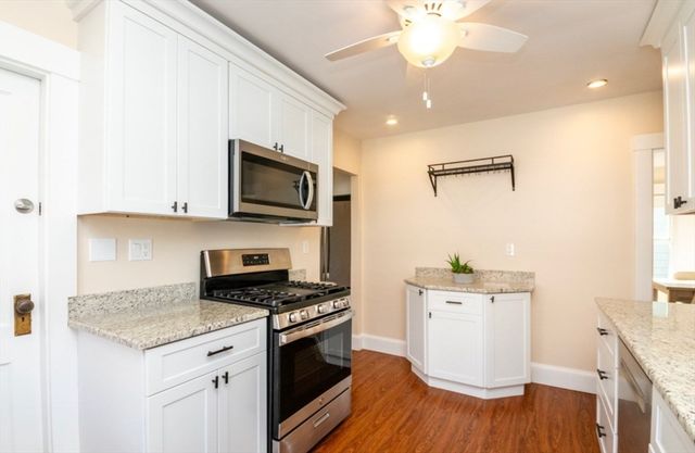 33 Pierce Ave 33, Boston, MA 02122