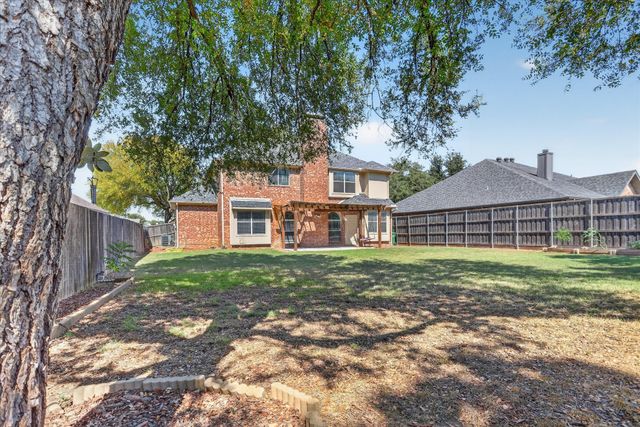 805 Sierra Lane, Flower Mound, TX 75028