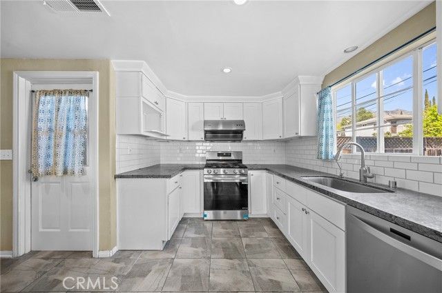 1274 N Sierra Bonita, Pasadena, CA 91104