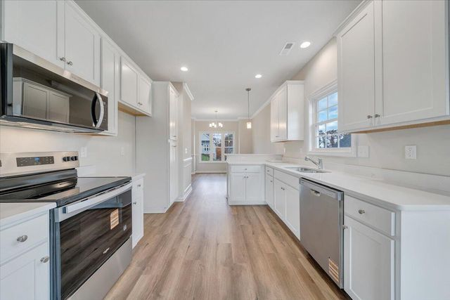 5247 Arrowhead TRL, Salem, VA 24153