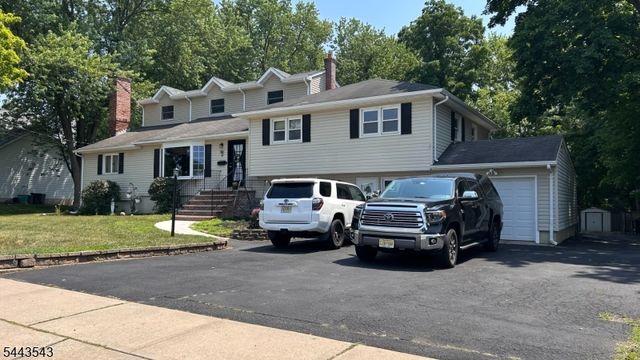 62 Andover Dr, Wayne Twp., NJ 07470
