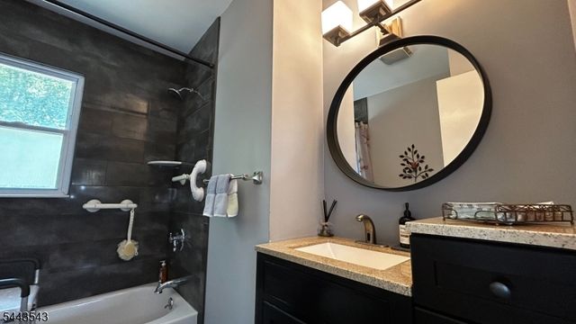 62 Andover Dr, Wayne Twp., NJ 07470