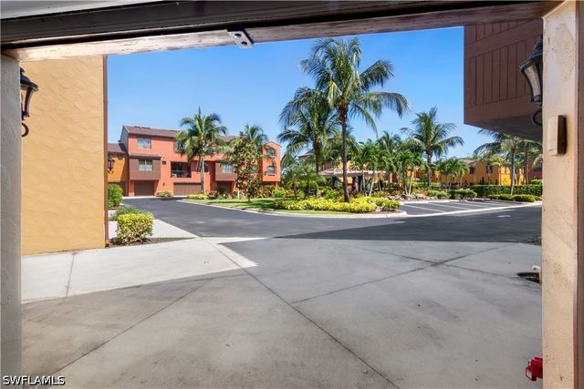 9063 Capistrano ST N 4405, Naples, FL 34113