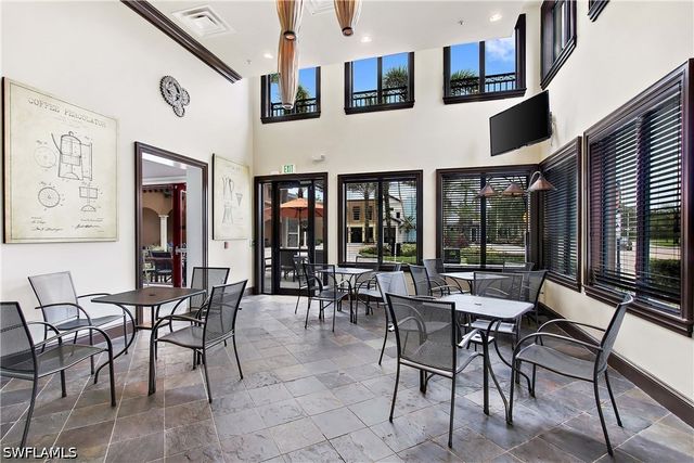 9063 Capistrano ST N 4405, Naples, FL 34113