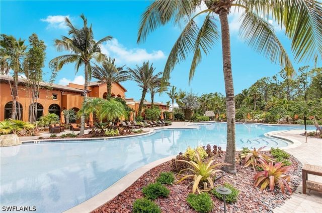 9063 Capistrano ST N 4405, Naples, FL 34113