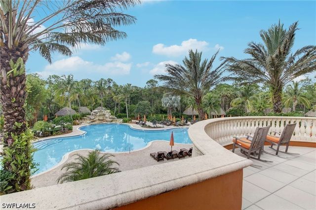 9063 Capistrano ST N 4405, Naples, FL 34113