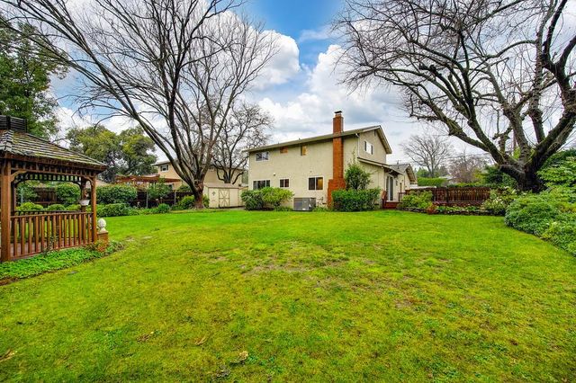 8572 Oak View Ln, Fair Oaks, CA 95628