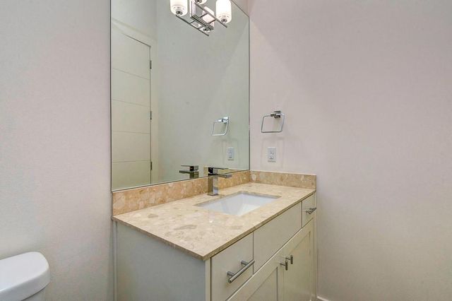 6007 San Felipe B, Houston, TX 77057