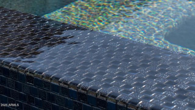 1946 W HORSETAIL Trail, Phoenix, AZ 85085