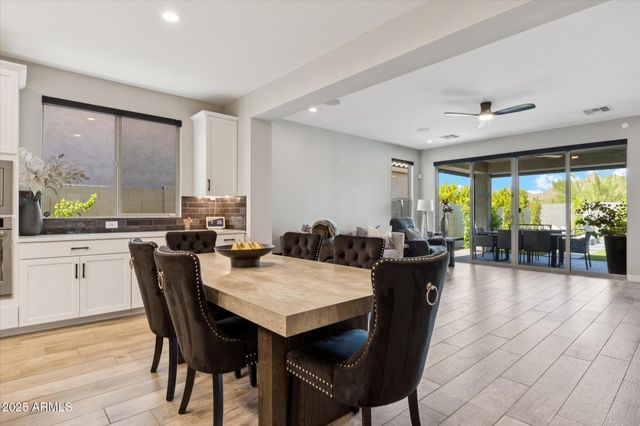 1946 W HORSETAIL Trail, Phoenix, AZ 85085