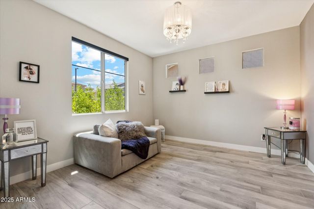 1946 W HORSETAIL Trail, Phoenix, AZ 85085