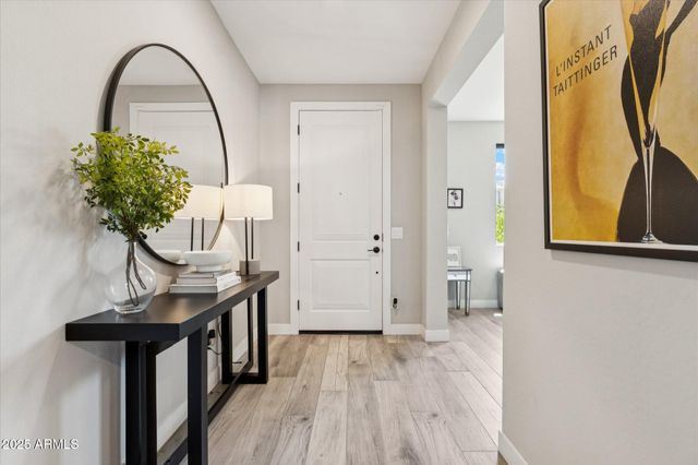 1946 W HORSETAIL Trail, Phoenix, AZ 85085