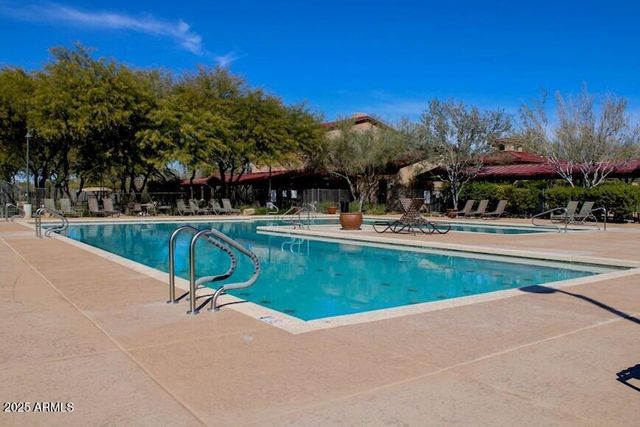 1946 W HORSETAIL Trail, Phoenix, AZ 85085