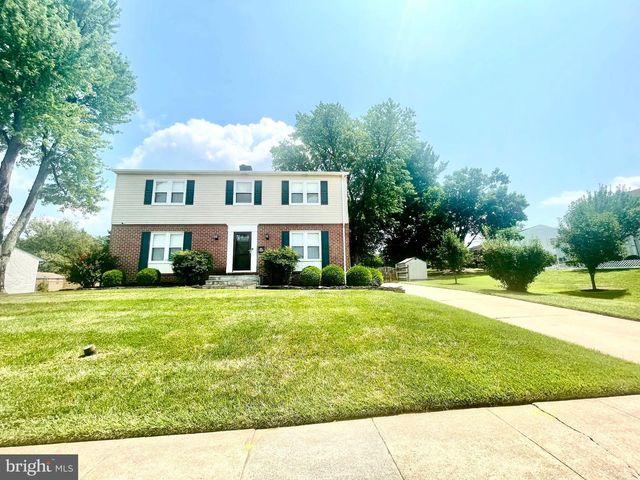 1305 PLEASANT VALLEY DR, Catonsville, MD 21228