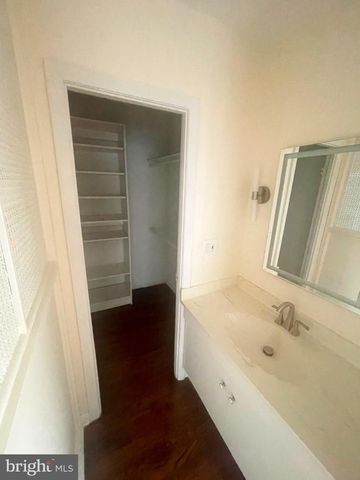 1305 PLEASANT VALLEY DR, Catonsville, MD 21228
