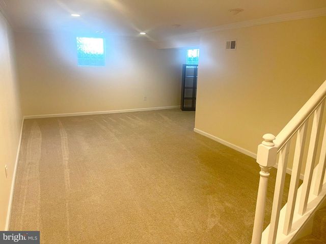 1305 PLEASANT VALLEY DR, Catonsville, MD 21228