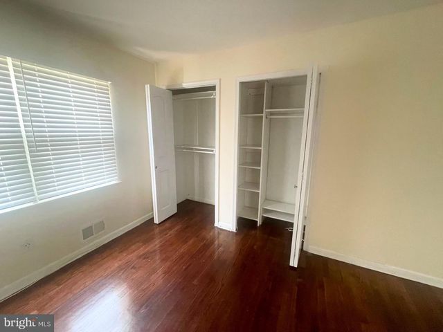 1305 PLEASANT VALLEY DR, Catonsville, MD 21228