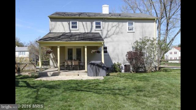 1305 PLEASANT VALLEY DR, Catonsville, MD 21228