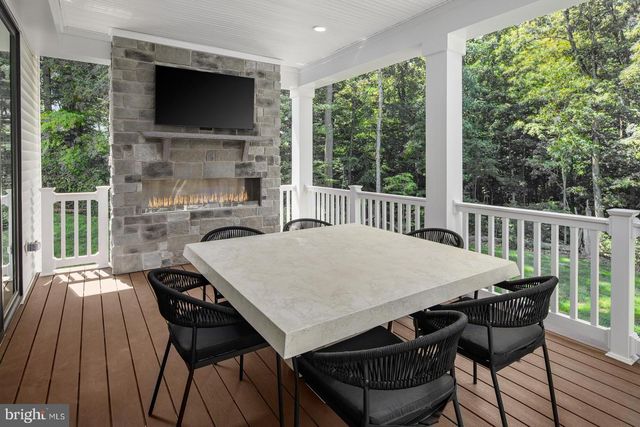 98 JAMES CLOUD CIR, Glen Mills, PA 19342