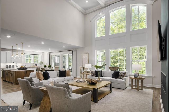 98 JAMES CLOUD CIR, Glen Mills, PA 19342