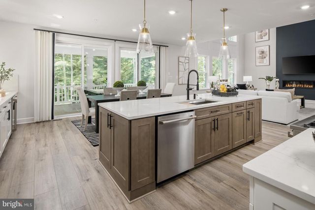 98 JAMES CLOUD CIR, Glen Mills, PA 19342