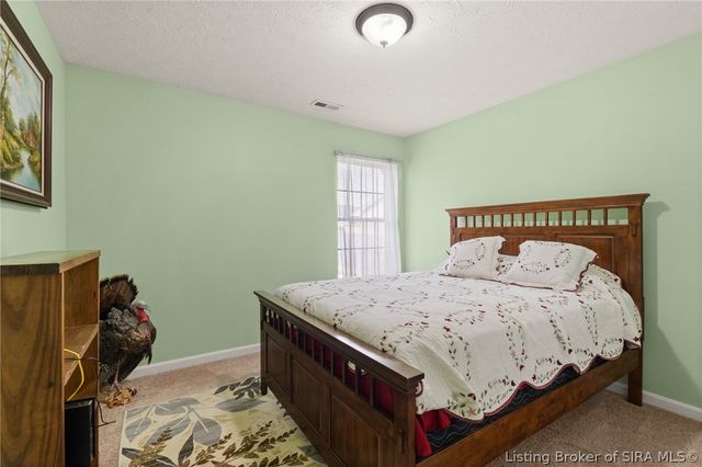 2231 Honeysuckle Way, Sellersburg, IN 47172