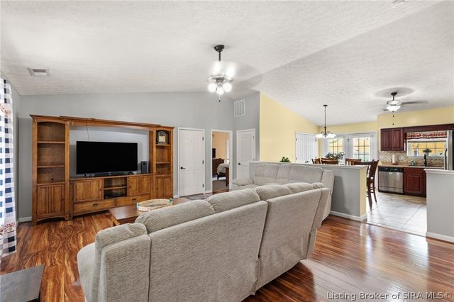 2231 Honeysuckle Way, Sellersburg, IN 47172