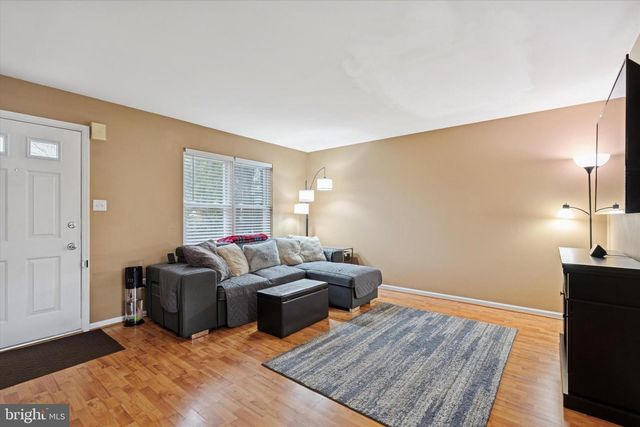 421 BLAKER DR, East Greenville, PA 18041