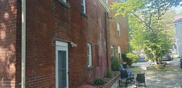140 Union Street, Poughkeepsie, NY 12601