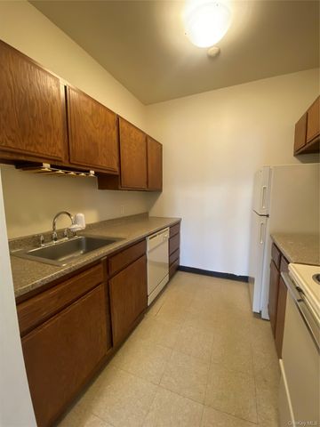 140 Union Street, Poughkeepsie, NY 12601