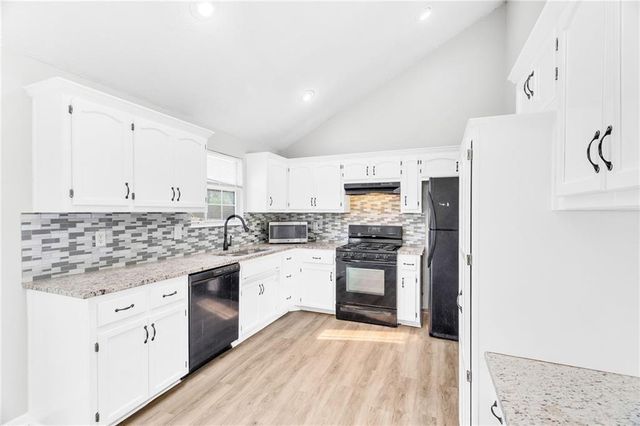 100 N Darrowby Drive, Raymore, MO 64083