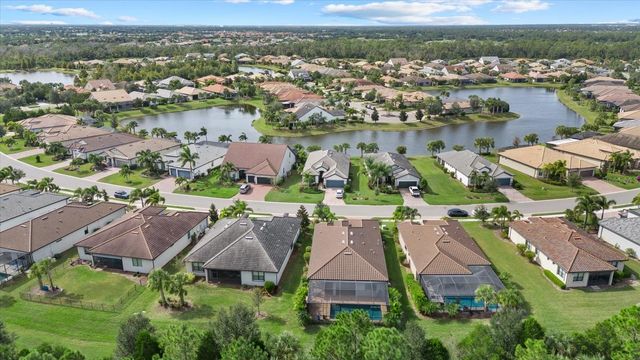 6835 CHESTER TRAIL, Bradenton, FL 34202