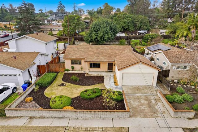 5914 Dugan Ave, La Mesa, CA 91942