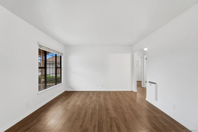 5914 Dugan Ave, La Mesa, CA 91942