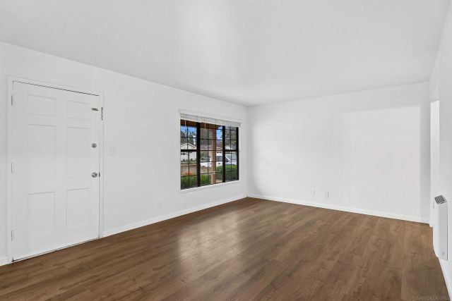 5914 Dugan Ave, La Mesa, CA 91942