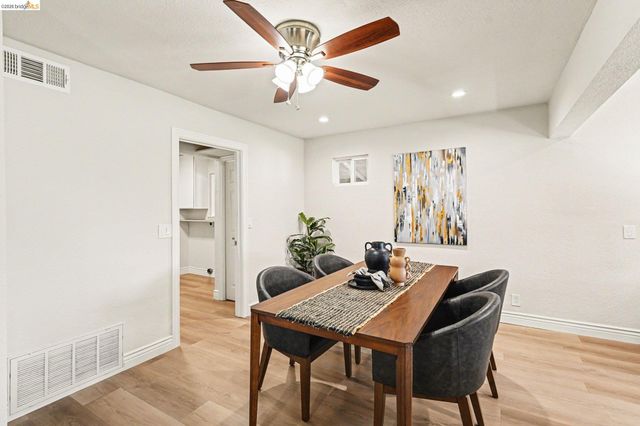 2092 Casa Grande St, Benicia, CA 94510