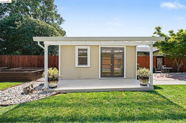 2092 Casa Grande St, Benicia, CA 94510