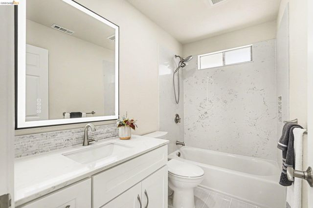 2092 Casa Grande St, Benicia, CA 94510