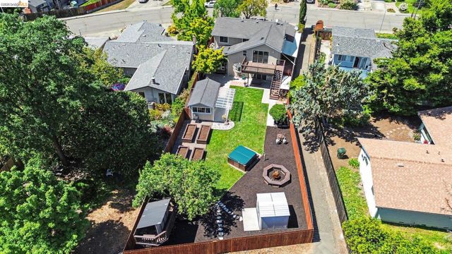 2092 Casa Grande St, Benicia, CA 94510