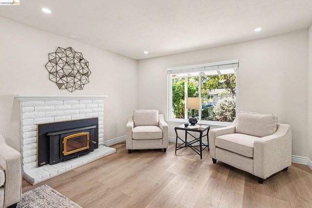 2092 Casa Grande St, Benicia, CA 94510