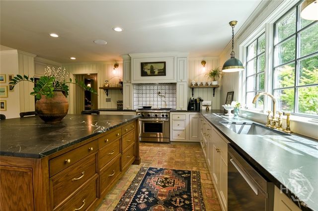 1040 Thornwell Court, Athens, GA 30606