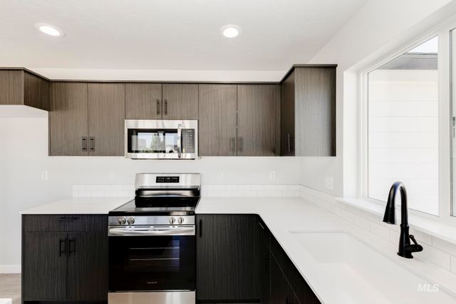 18417 N Trumpet Lily Ave, Nampa, ID 83687