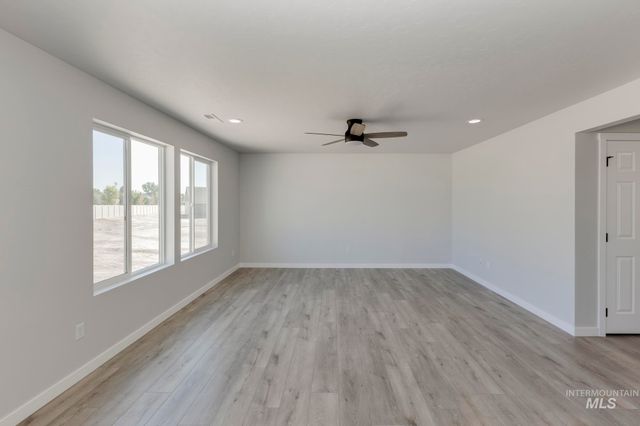 18417 N Trumpet Lily Ave, Nampa, ID 83687