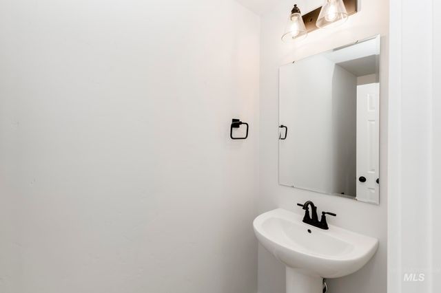 18417 N Trumpet Lily Ave, Nampa, ID 83687