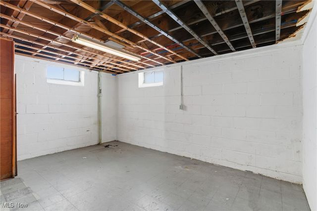 2303 Tuxedo Avenue, Parma, OH 44134