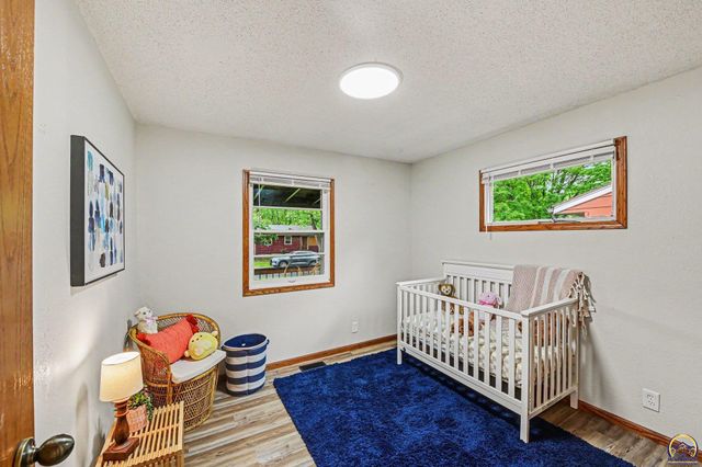 3626 SE Truman CT, Topeka, KS 66605